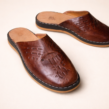 Brown Moroccan Babouche Slippers – Handmade Leather Berber Footwear (Unisex)